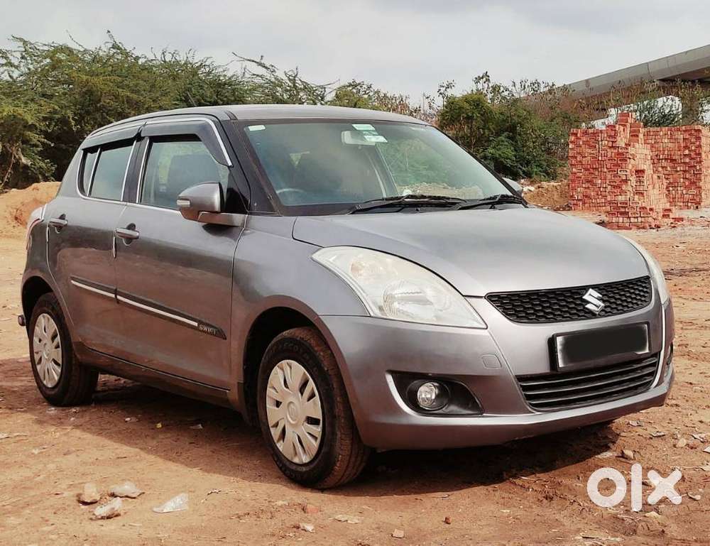Maruti Suzuki Swift Vxi Abs Bsiv, 2014, Petrol