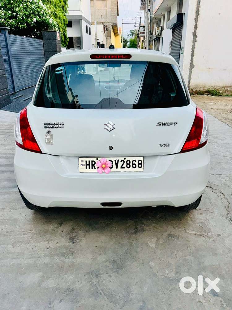 Maruti Suzuki Swift Vxi Glory Limited Edition, 2012, Petrol