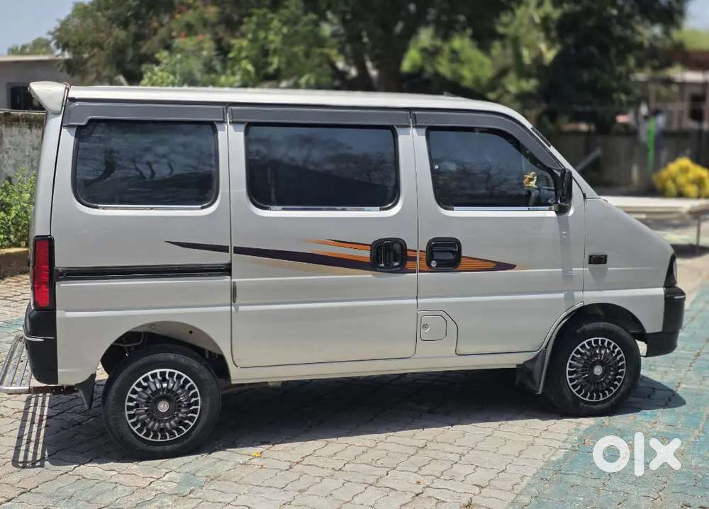 Maruti Suzuki Eeco 2022 Petrol Cng Company Fitting
