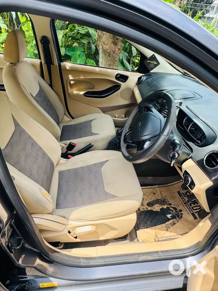 Ford Aspire Titanium Blu 2017