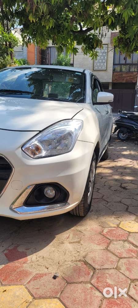 Maruti Suzuki Dzire 1.2 Vxi Amt, 2024, Petrol
