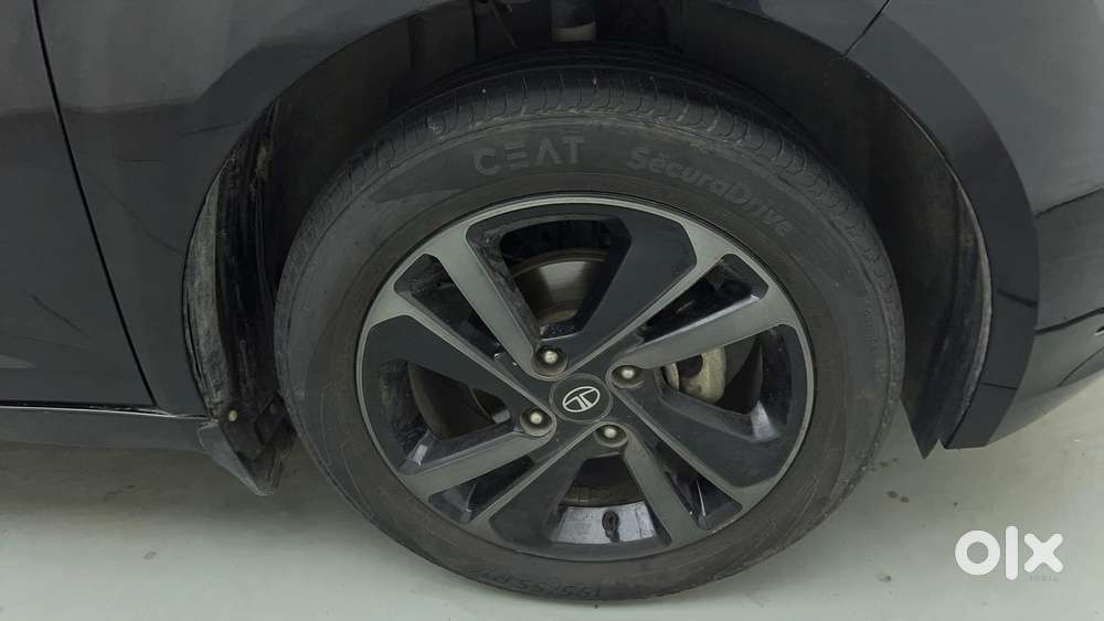 Tata Altroz Xz Plus (s) Dark Edition Diesel, 2023, Diesel