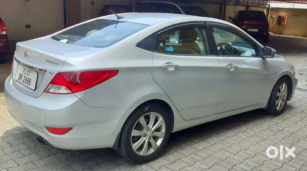 Hyundai Verna 1.6 Sx 2011