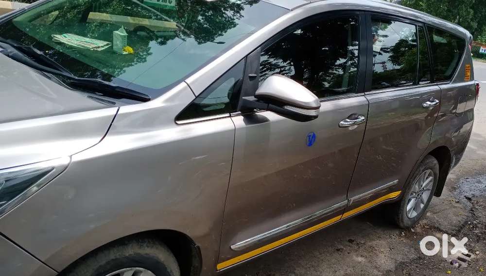 Toyota Innova Crysta 2016