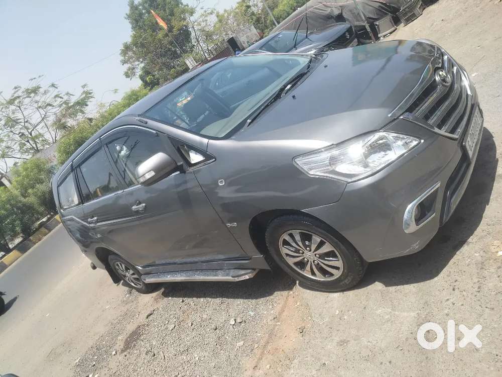 Toyota Innova 2010 Diesel Well Maintained