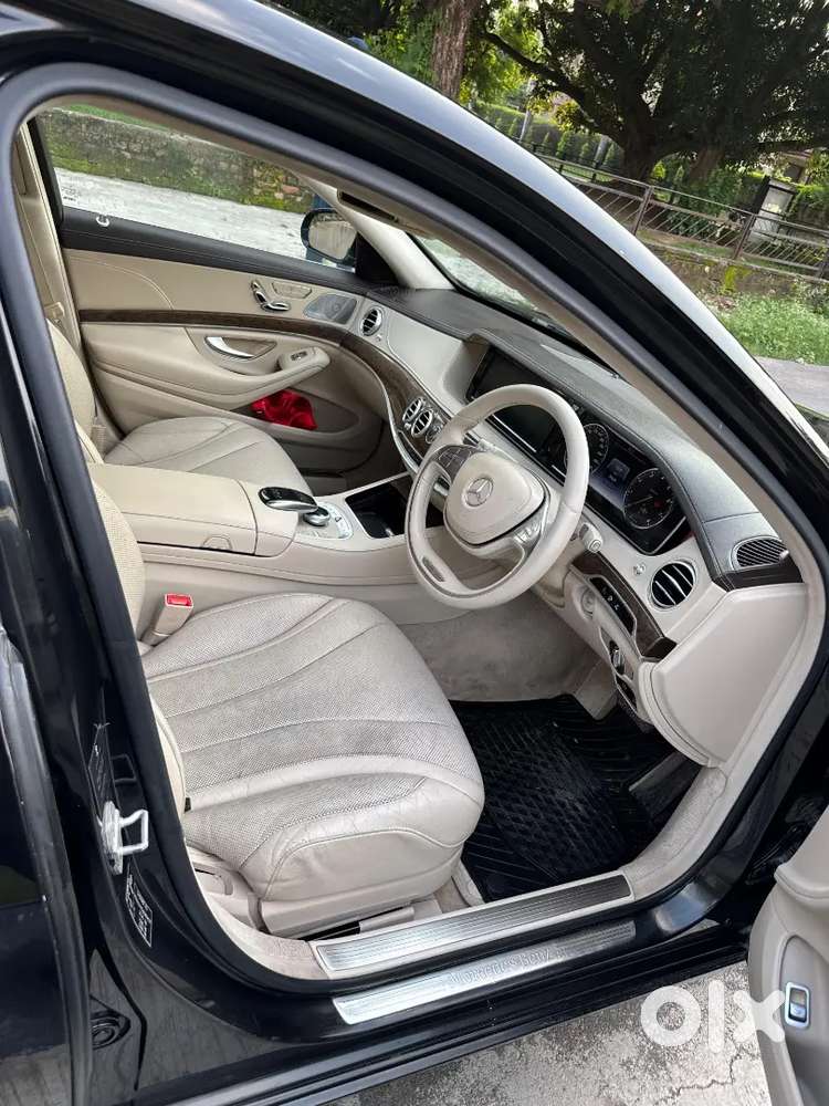 Mercedes Benz
S500