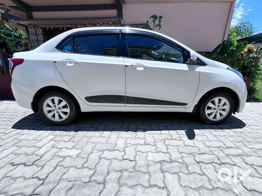 Hyundai Xcent Sx Petrol Top Model