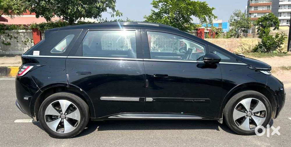 Mg Windsor Ev Essence, 2024, Electric