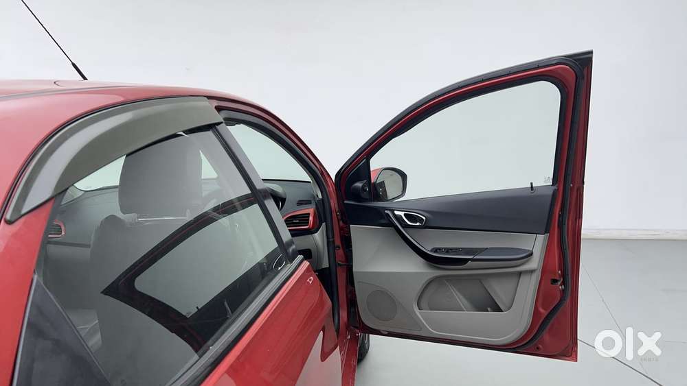 Tata Tiago 1.2 Revotron Xz Plus, 2019, Petrol