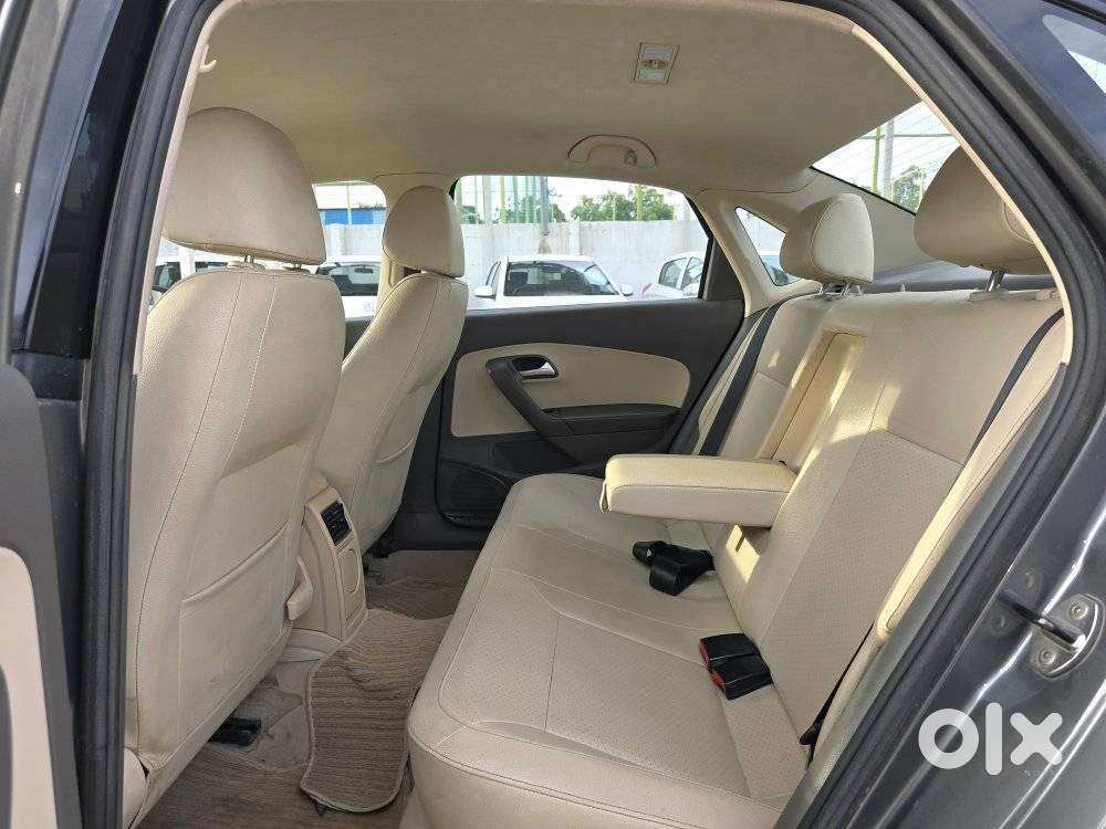 Volkswagen Vento Petrol Highline, 2013, Petrol