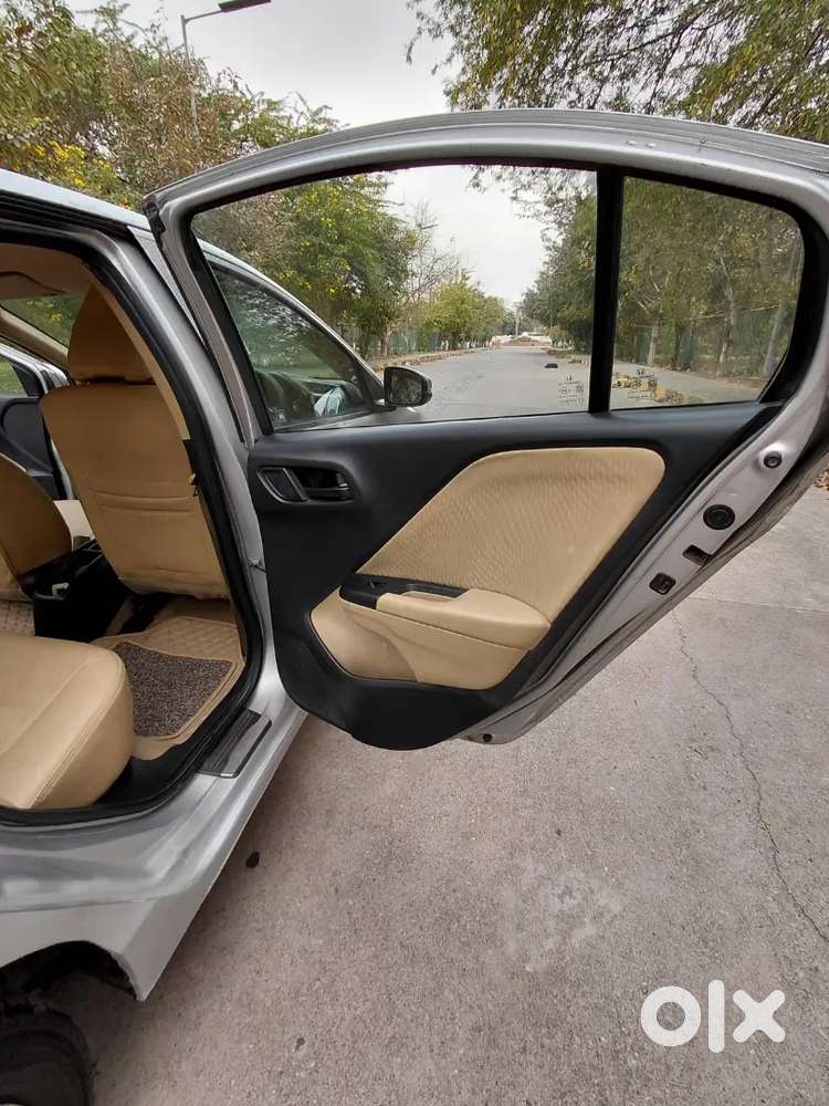 Honda City Ivtec Petrol+cng 2014 Model 1st Owner