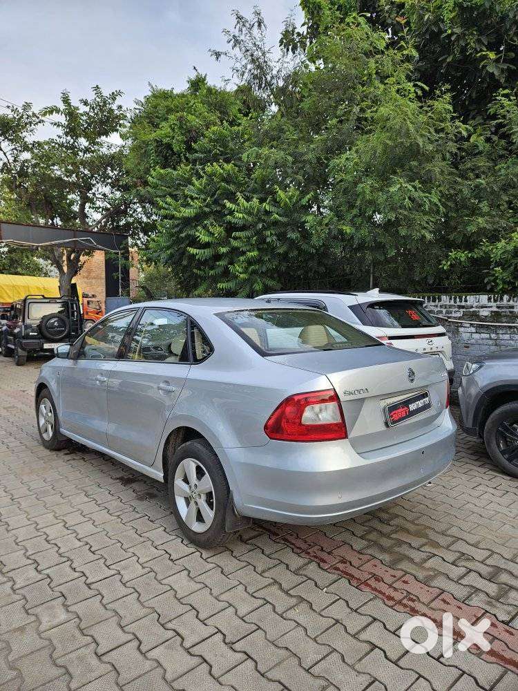 Skoda Rapid 1.5 Tdi At Ambition Plus, 2016, Petrol