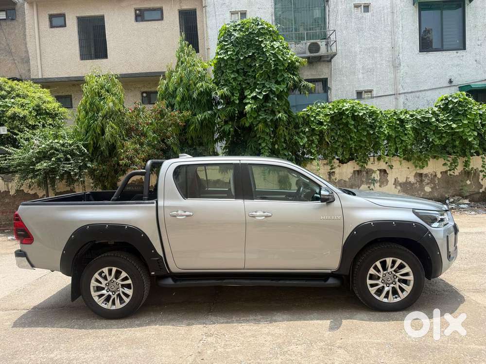 Toyota Hilux 2.8 High 4x4 Mt, 2023, Diesel