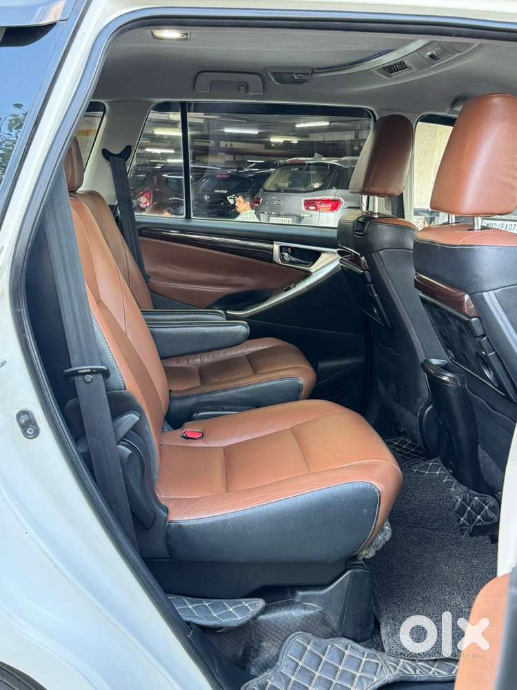 Toyota Innova Crysta 2.8 Zx At, 2016, Diesel
