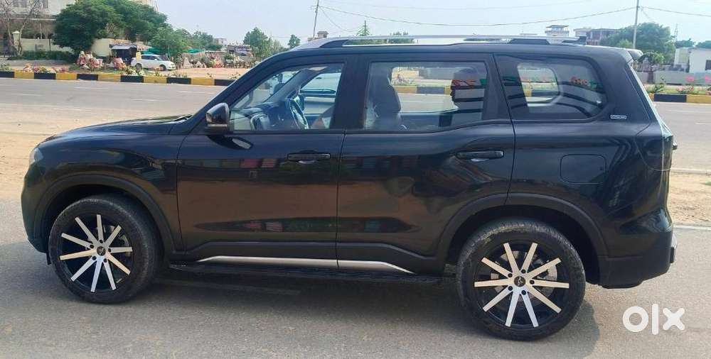 Mahindra Scorpio N Z6 Diesel At 2wd 7 Str, 2023, Diesel