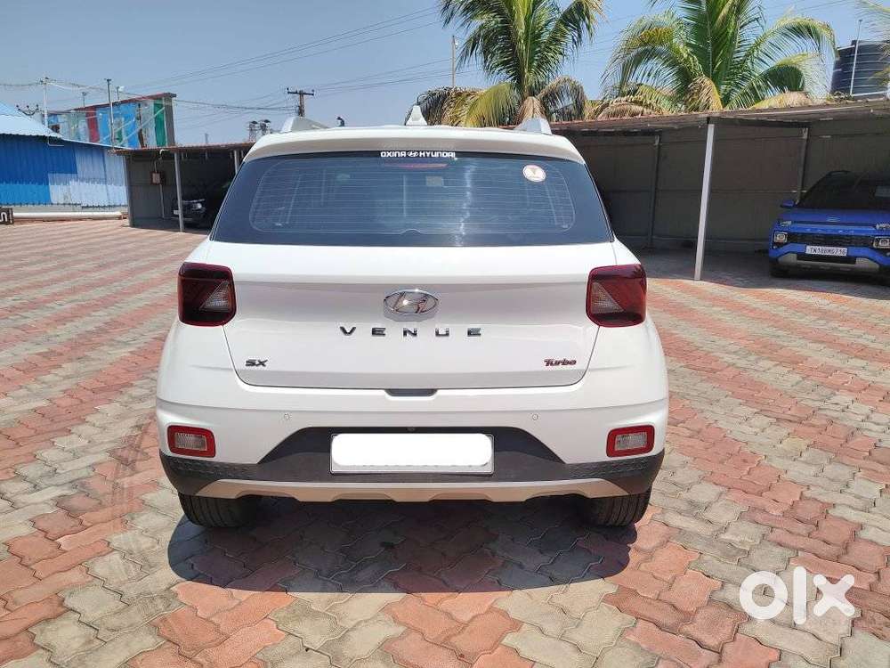 Hyundai Venue, 2021, Petrol