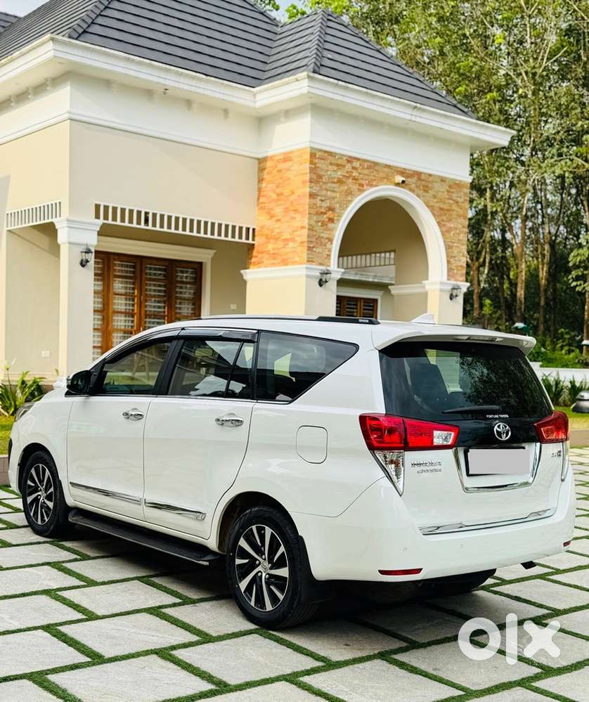 Toyota Innova Crysta 2022 Diesel Manual