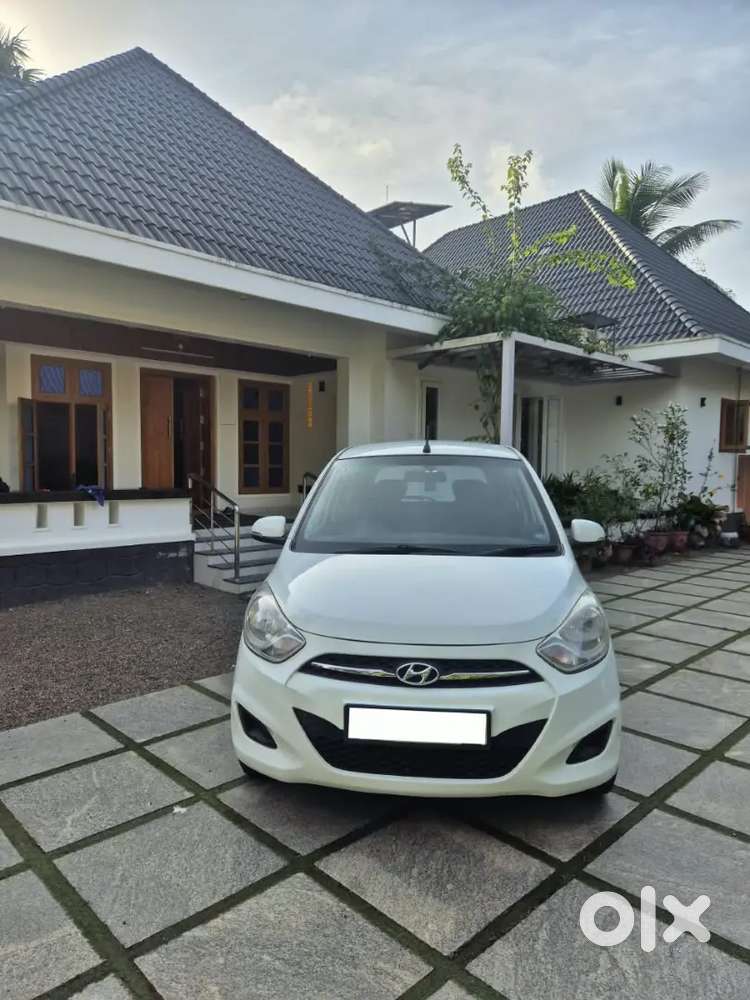 Hyundai I10 Sportz 2011