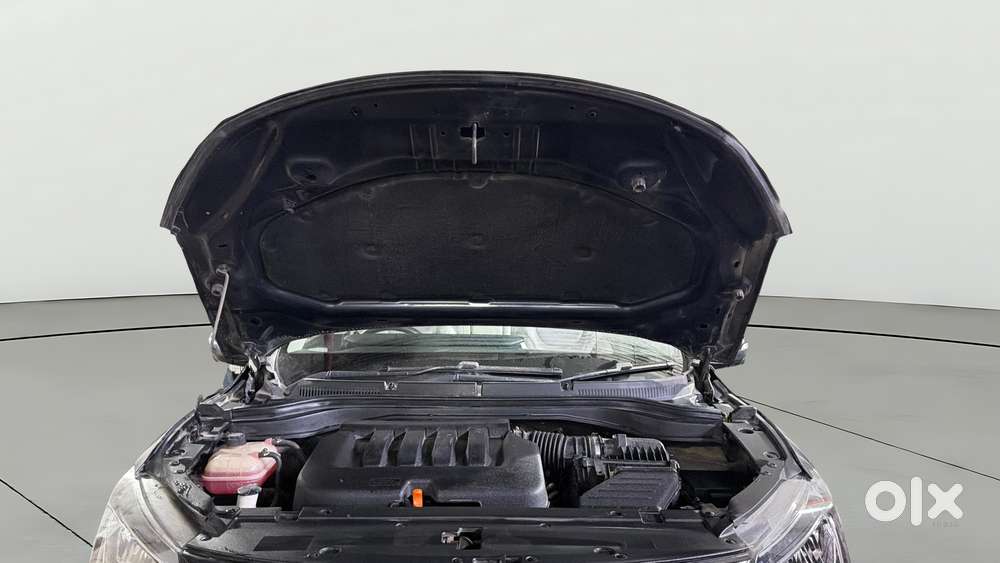 Mahindra Xuv700 2.0 Ax 7 Petrol At Luxury Pack Str, 2023, Petrol