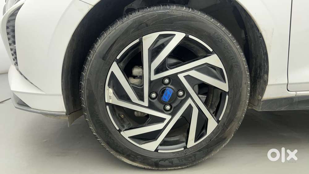 Hyundai New I20 1.2 Asta (o) Ivt, 2024, Petrol