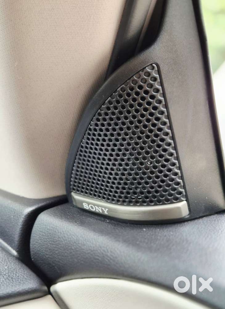 Mahindra Xuv700 2.0 Ax 7 Petrol At Luxury Pack Str, 2025, Petrol