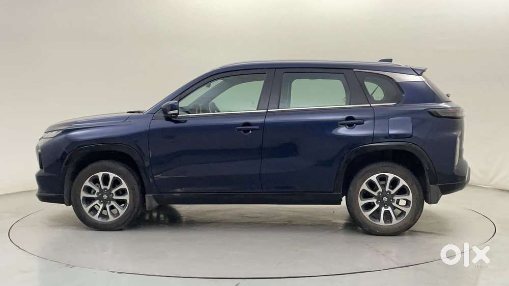 Maruti Suzuki Grand Vitara 1.5 Alpha Plus Intelligent Hybrid Ecvt, 2..