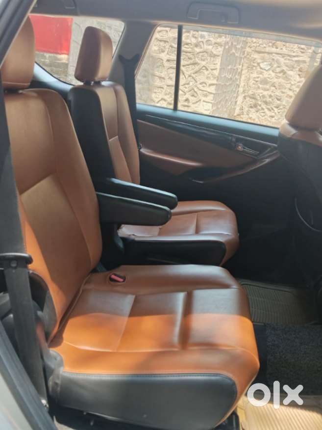 Toyota Innova Crysta 2.8 Gx At 7 Str, 2016, Diesel