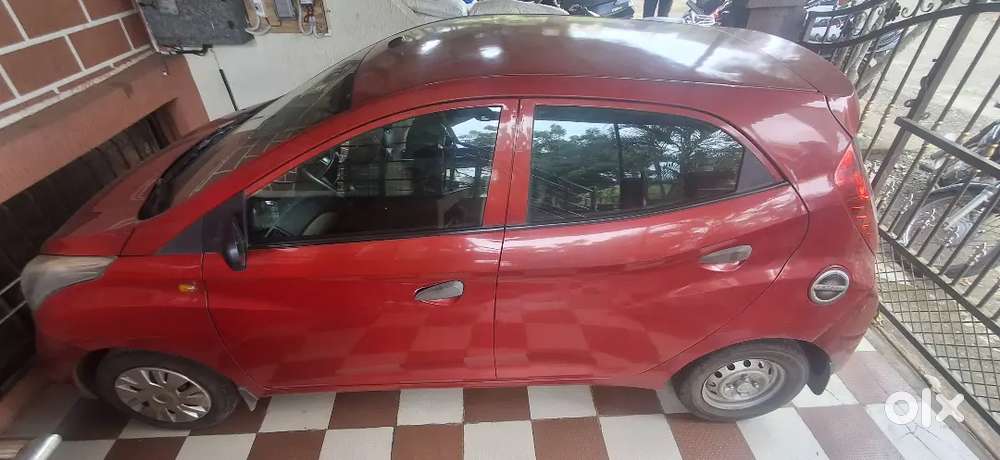 Hyundai Eon Magna Petrol 2013 Second