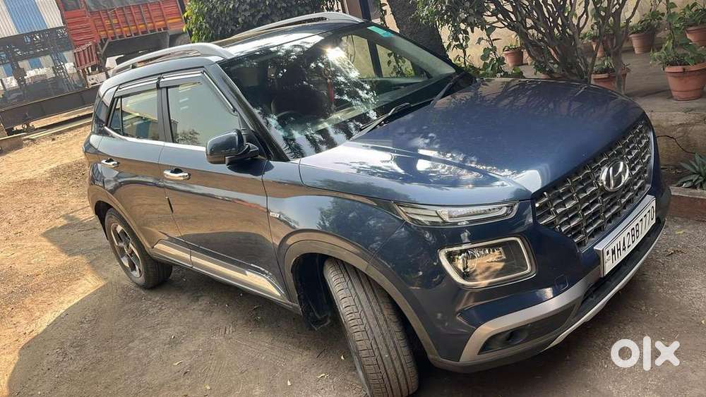 Hyundai Venue 2020 Petrol Well Maintained