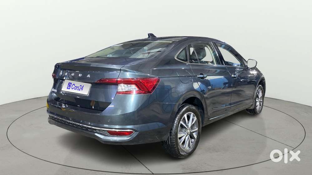 Skoda Slavia 1.0 Tsi Style At, 2024, Petrol