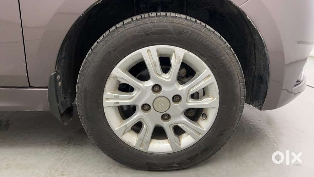 Tata Tiago Xza, 2018, Petrol