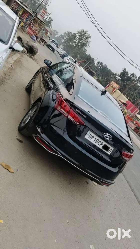 Hyundai Verna 2020 - 1.5 Sx Petrol (phantom Black)