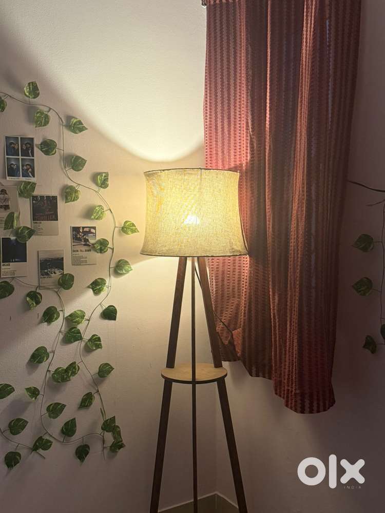 LED wooden Tripod Floor Lamp with 1 shelve for Living room aesthetic