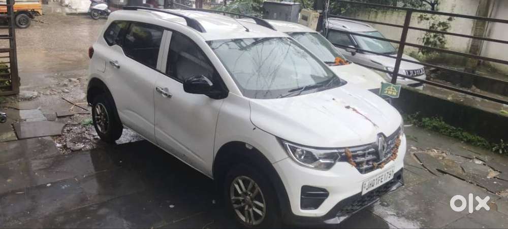 Renault Triber Authentic 2024