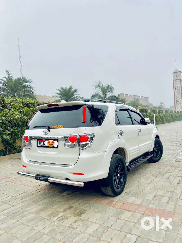 Toyota Fortuner 2014 Car Diesel 187000 Km Driven