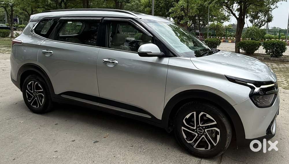 Kia Carens 1.5 Luxury Plus Turbo Dct 7 Str, 2023, Petrol
