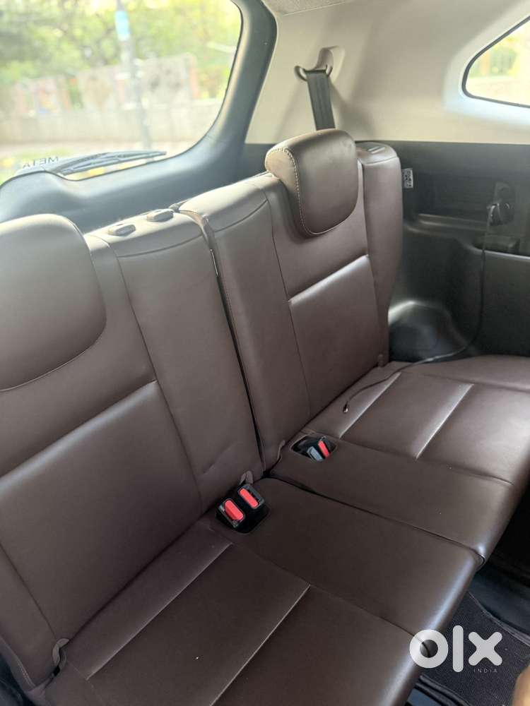 Toyota Innova Hycross 2.0 Zx Hybrid 7 Str, 2023, Petrol