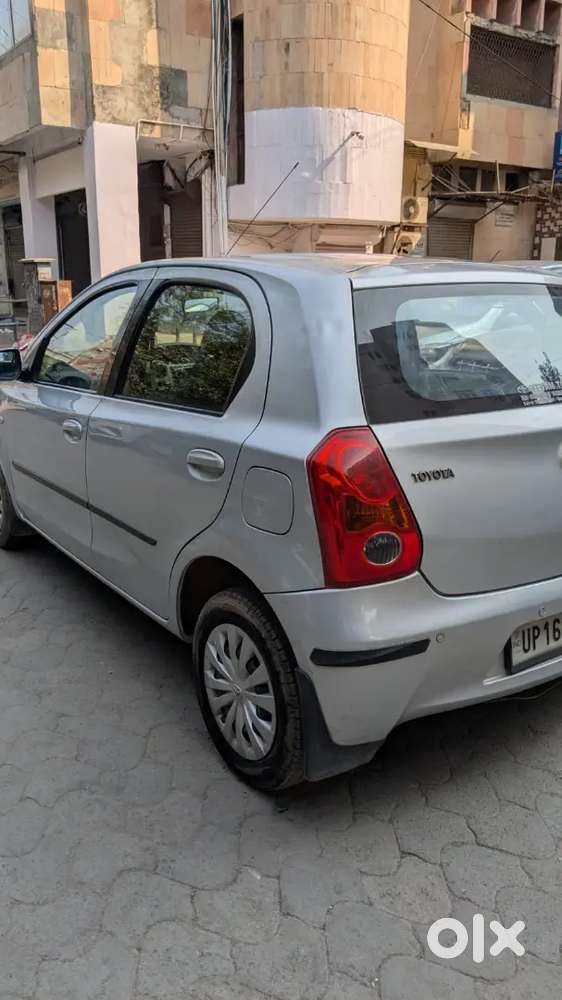 Toyota Etios Liva 2011 Petrol Well Maintained