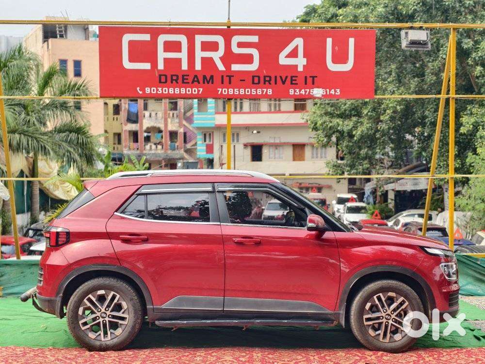 Hyundai Venue S (o) 1.2 Petrol Knight Edition, 2023, Petrol