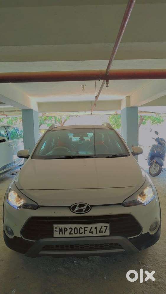 Hyundai I20 Active 2016 Petrol Well Maintained