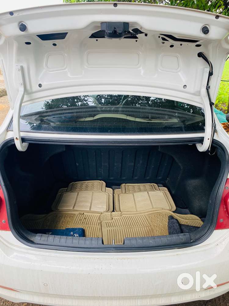 Hyundai Xcent Petrol Manual 2015