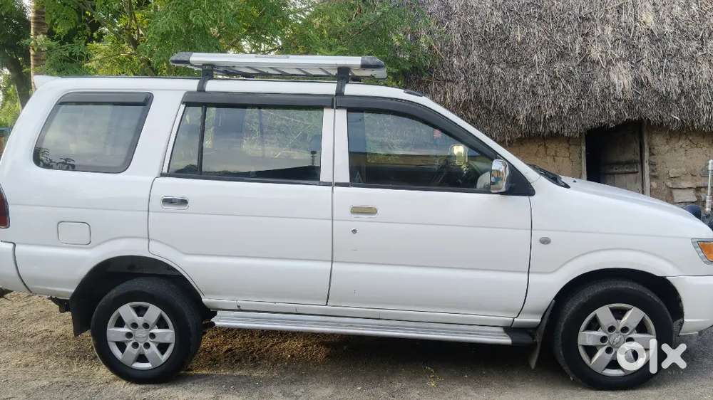 Chevrolet Tavera Neo 2017