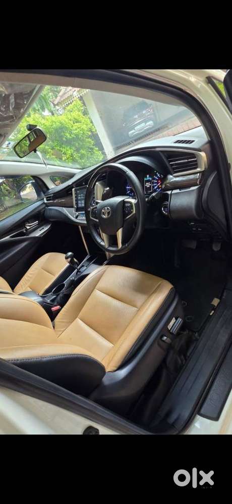 Toyota Innova Crysta [2020-ongoing] 2.4 Zx 7 Str, 2022, Diesel