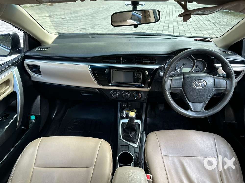 Toyota Corolla Altis [ ] 1.8 J, 2014, Petrol