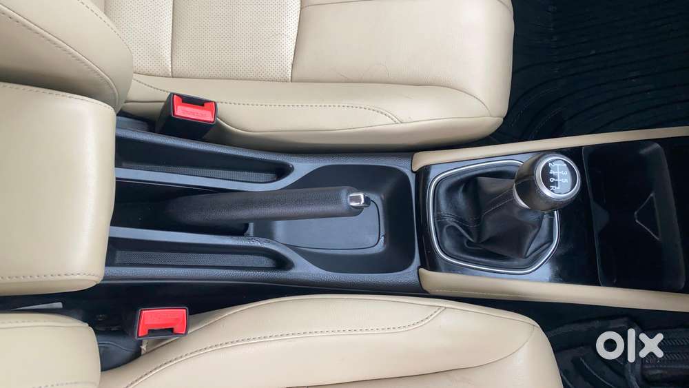Honda City 1.5 Zx I-vtec Mt, 2022, Petrol