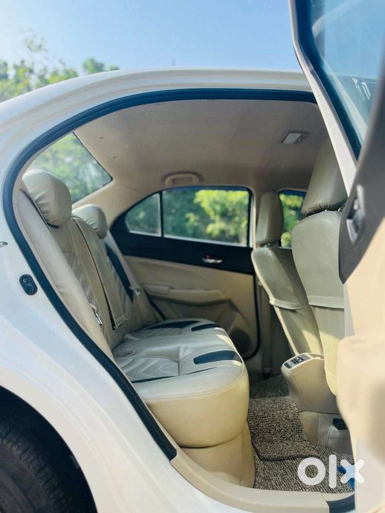 Maruti Suzuki Dzire 1.2 Vxi, 2019, Petrol
