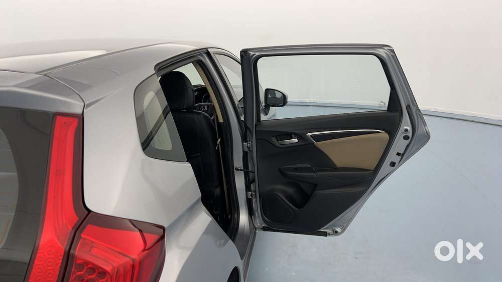 Honda Jazz [2020-2023] 1.2 Vx I-vtec Mt, 2022, Petrol