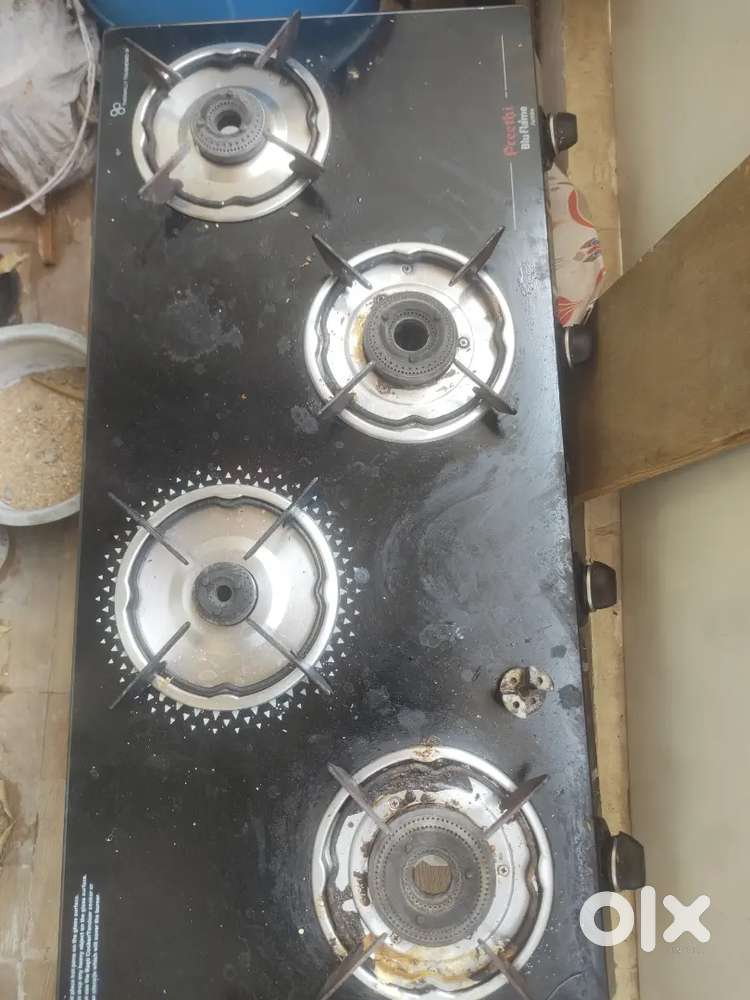 4 burner stove