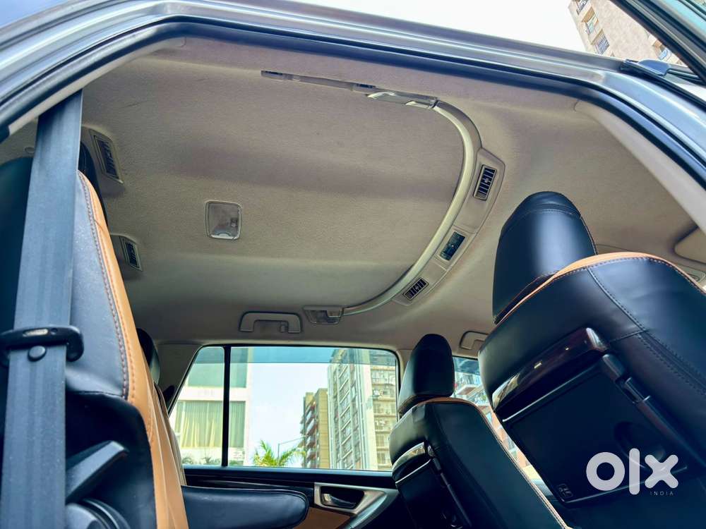 Toyota Innova Crysta 2.8z Automatic, 2017, Diesel