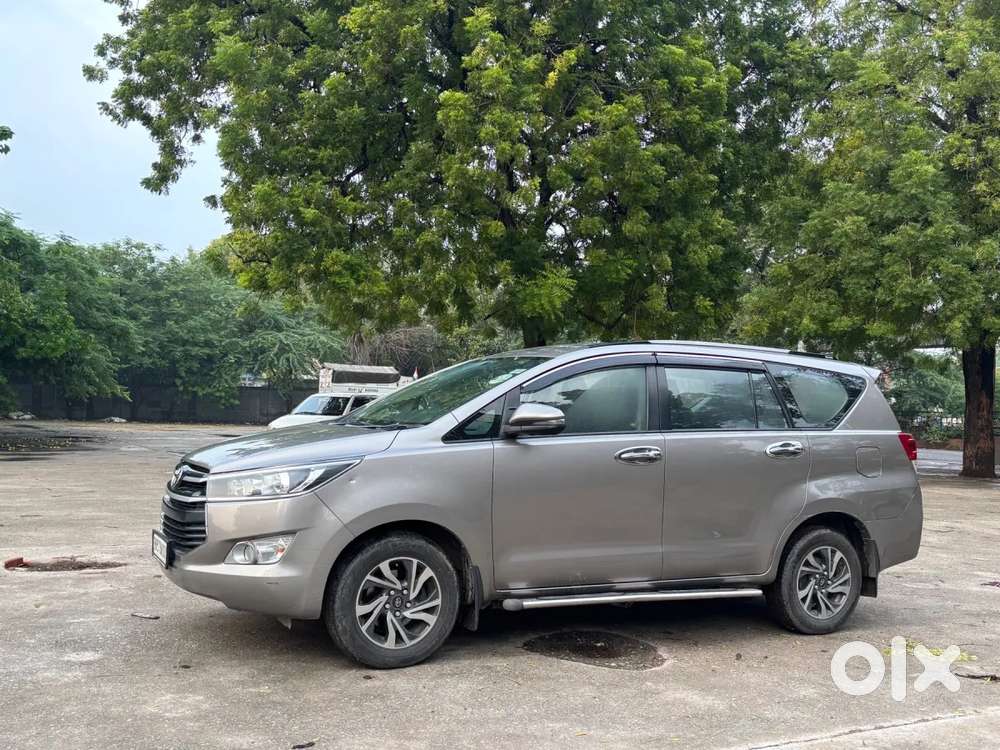 Toyota Innova Crysta 2.4 G Plus Mt 7 Str, 2019, Diesel